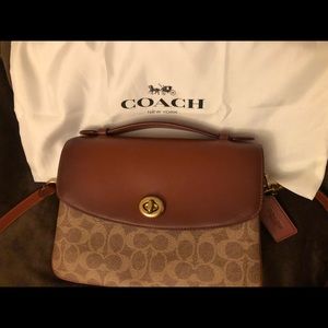 Coach Signature Cassie Crossbody #68349